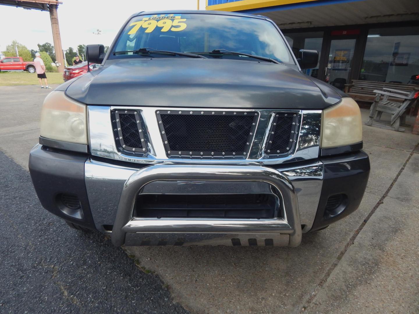 2010 Charcoal Metallic /Charcoal Nissan Titan SE Crew Cab 4WD (1N6AA0FJ3AN) with an 5.6L V8 DOHC 32V engine, 5-Speed Automatic transmission, located at 3120 W Tennessee St, Tallahassee, FL, 32304-1002, (850) 575-6702, 30.458841, -84.349648 - Photo#1