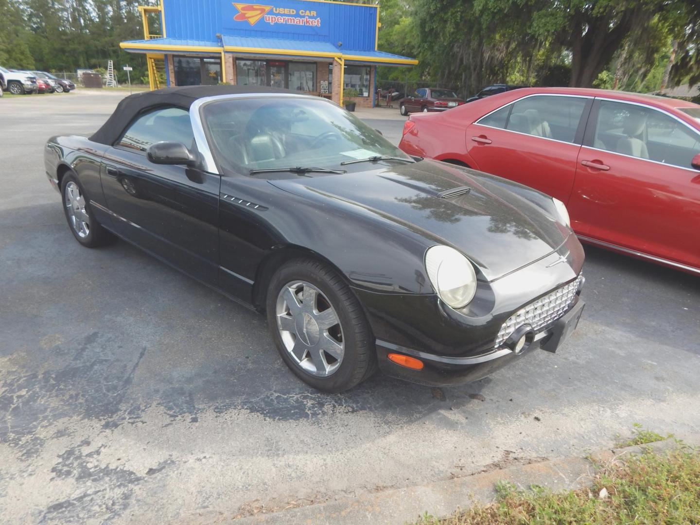 2002 Black /Charcoal Leather Ford Thunderbird Premium (1FAHP60A02Y) with an 3.9L V8 DOHC 32V engine, 5-Speed Automatic Overdrive transmission, located at 3120 W Tennessee St, Tallahassee, FL, 32304-1002, (850) 575-6702, 30.458841, -84.349648 - Used Car Supermarket is proud to present you with this loaded immaculate 2002 Ford Thunderbird Hardtop Convertible Premium with low miles and leather. Used Car Supermarket prides itself in offering you the finest pre-owned vehicle in Tallahassee. Used Car Supermarket has been locally family owned an - Photo#8