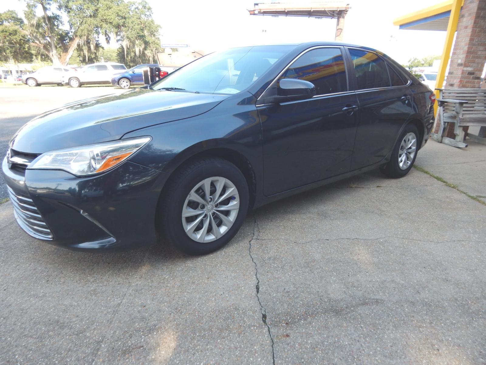 2017 Black /Charcoal Toyota Camry LE (4T1BF1FK1HU) with an 2.5L L4 DOHC 16V engine, Automatic transmission, located at 3120 W Tennessee St, Tallahassee, FL, 32304-1002, (850) 575-6702, 30.458841, -84.349648 - Photo #1
