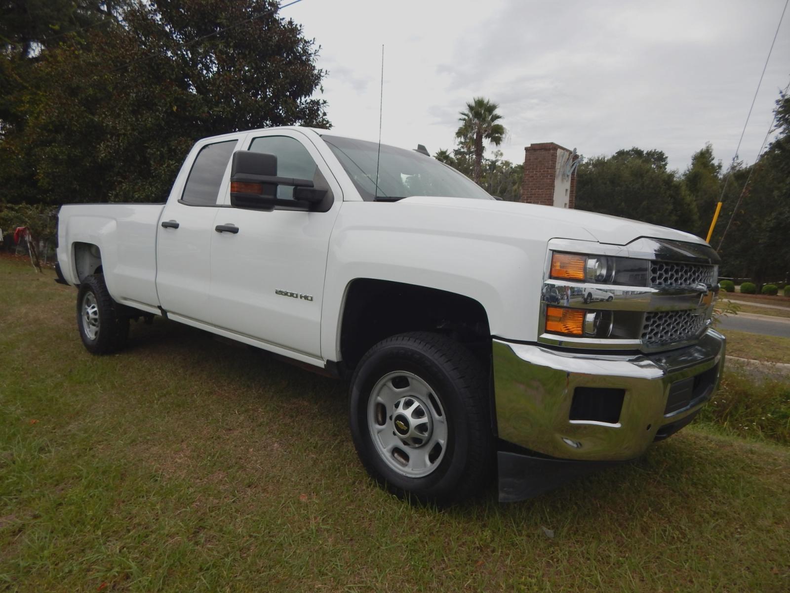 2019 White /Gray Chevrolet Silverado 2500HD Work Truck Double Cab 2WD (2GC2CREG3K1) with an 6.0L V8 OHV 16V engine, Automatic transmission, located at 3120 W Tennessee St, Tallahassee, FL, 32304-1002, (850) 575-6702, 30.458841, -84.349648 - Used Car Supermarket is proud to present you with this loaded immaculate 2019 Chevy Silverado 2500HD Double Cab. Used Car Supermarket prides itself in offering you the finest pre-owned vehicle in Tallahassee. Used Car Supermarket has been locally family owned and operated for over 48 years. Our 2500 - Photo #0