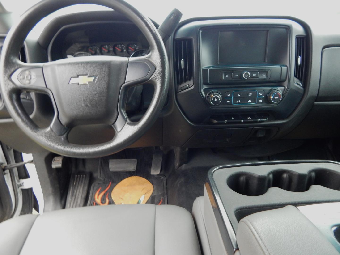 2019 White /Gray Chevrolet Silverado 2500HD (2GC2CREG3K1) with an 6.0L V8 OHV 16V engine, Automatic transmission, located at 3120 W Tennessee St, Tallahassee, FL, 32304-1002, (850) 575-6702, 30.458841, -84.349648 - Used Car Supermarket is proud to present you with this loaded immaculate 2019 Chevy Silverado 2500HD Double Cab. Used Car Supermarket prides itself in offering you the finest pre-owned vehicle in Tallahassee. Used Car Supermarket has been locally family owned and operated for over 48 years. Our 2500 - Photo#4