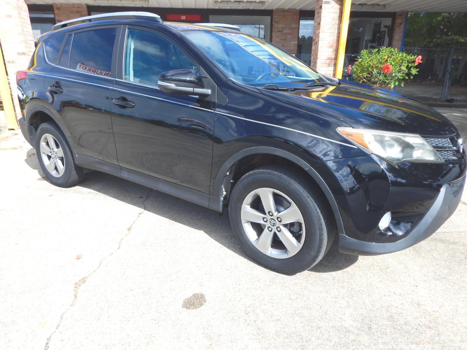 2015 Black /Charcoal Toyota RAV4 XLE AWD (2T3RFREV5FW) with an 2.5L L4 DOHC 16V engine, 6-Speed Automatic transmission, located at 3120 W Tennessee St, Tallahassee, FL, 32304-1002, (850) 575-6702, 30.458841, -84.349648 - Photo #0