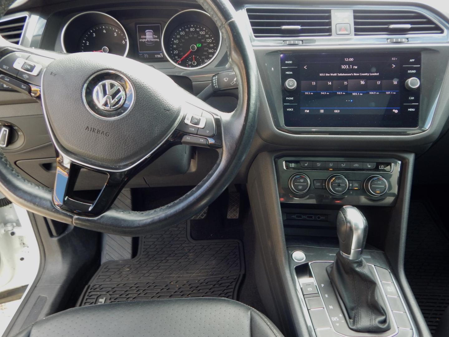 2019 White /Charcoal Volkswagen Tiguan SE (3VV3B7AX5KM) with an 2.0L L4 DOHC 16V TURBO engine, Automatic transmission, located at 3120 W Tennessee St, Tallahassee, FL, 32304-1002, (850) 575-6702, 30.458841, -84.349648 - Used Car Supermarket is proud to present you with this loaded immaculate 2019 Volkswagen Tiguan SE with leather, sunroof and low miles. Used Car Supermarket prides itself in offering you the finest pre-owned vehicle in Tallahassee. Used Car Supermarket has been locally family owned and operated for - Photo#4