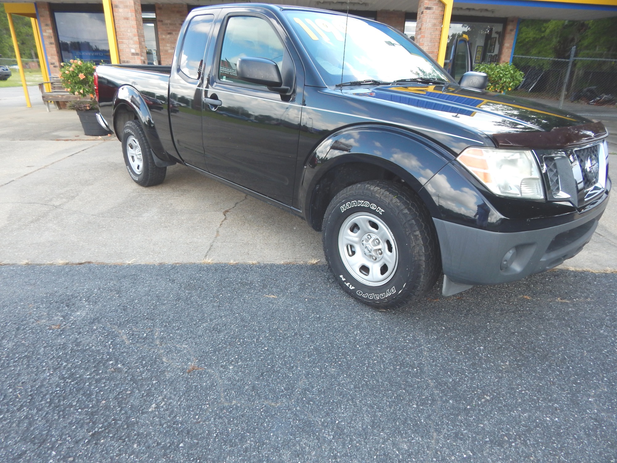 photo of 2015 Nissan Frontier SV King Cab Automatic