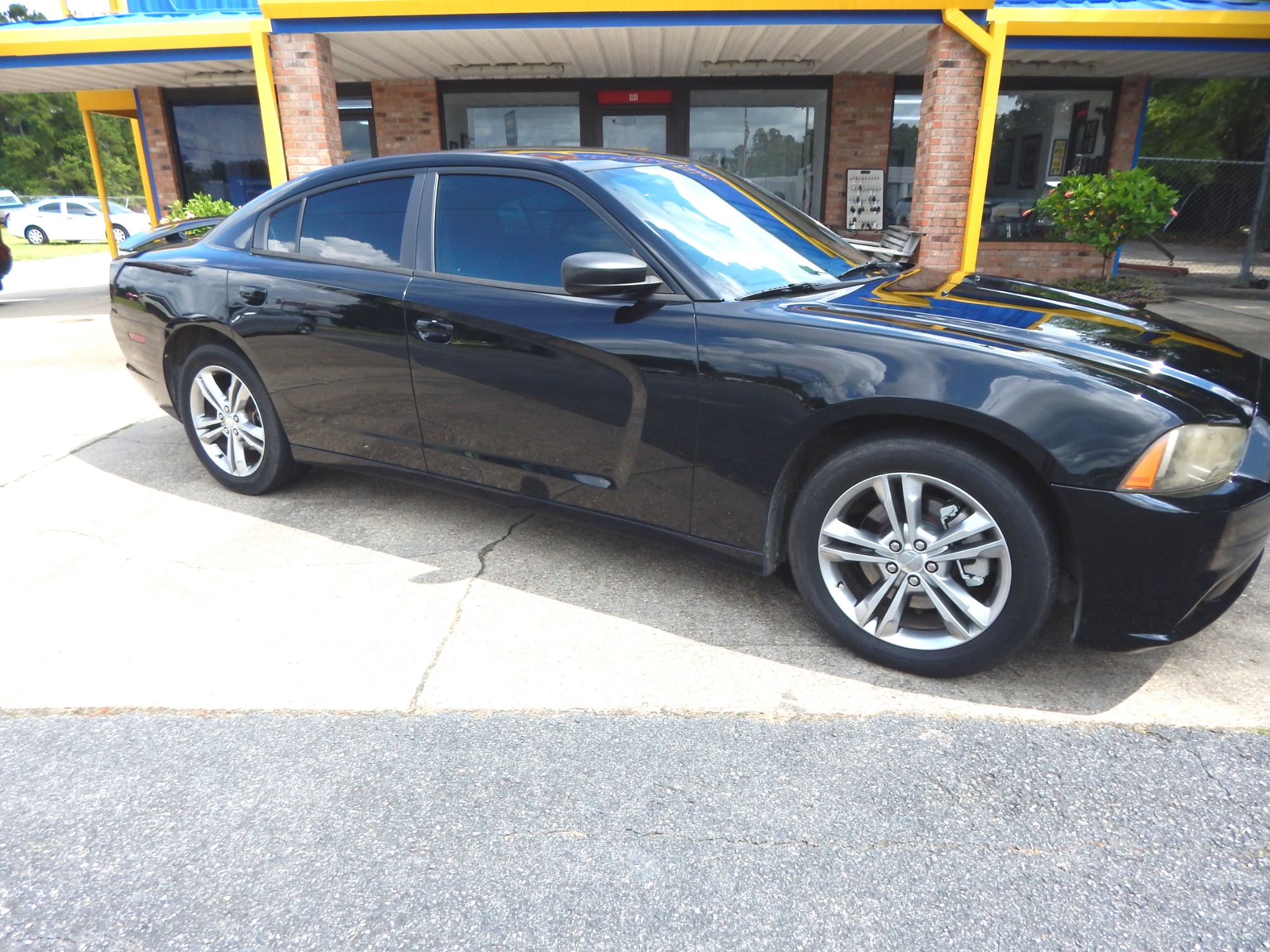 photo of 2013 Dodge Charger SXT AWD