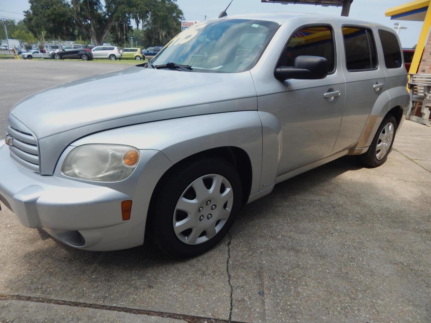 2009 Silver Metallic /Charcoal Chevrolet HHR LS (3GNCA13B59S) with an 2.0L engine, Automatic transmission, located at 3120 W Tennessee St, Tallahassee, FL, 32304-1002, (850) 575-6702, 30.458841, -84.349648 - Used Car Supermarket is proud to present you with this loaded immaculate 2009 Chevy HHR with low miles. Used Car Supermarket prides itself in offering you the finest pre-owned vehicle in Tallahassee. Used Car Supermarket has been locally family owned and operated for over 48 years. Our HHR has been - Photo#1