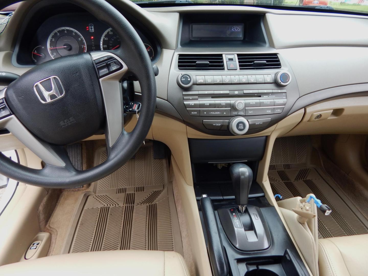 2009 white /Tan Leather Honda Accord LX Sedan AT (1HGCP26389A) with an 2.4L L4 DOHC 16V engine, Automatic transmission, located at 3120 W Tennessee St, Tallahassee, FL, 32304-1002, (850) 575-6702, 30.458841, -84.349648 - Used Car Supermarket is proud to present you with this loaded immaculate 2009 Honda Accord LX with leather. Used Car Supermarket prides itself in offering you the finest pre-owned vehicle in Tallahassee. Used Car Supermarket has been locally family owned and operated for over 48 years. Our Accord LX - Photo#4