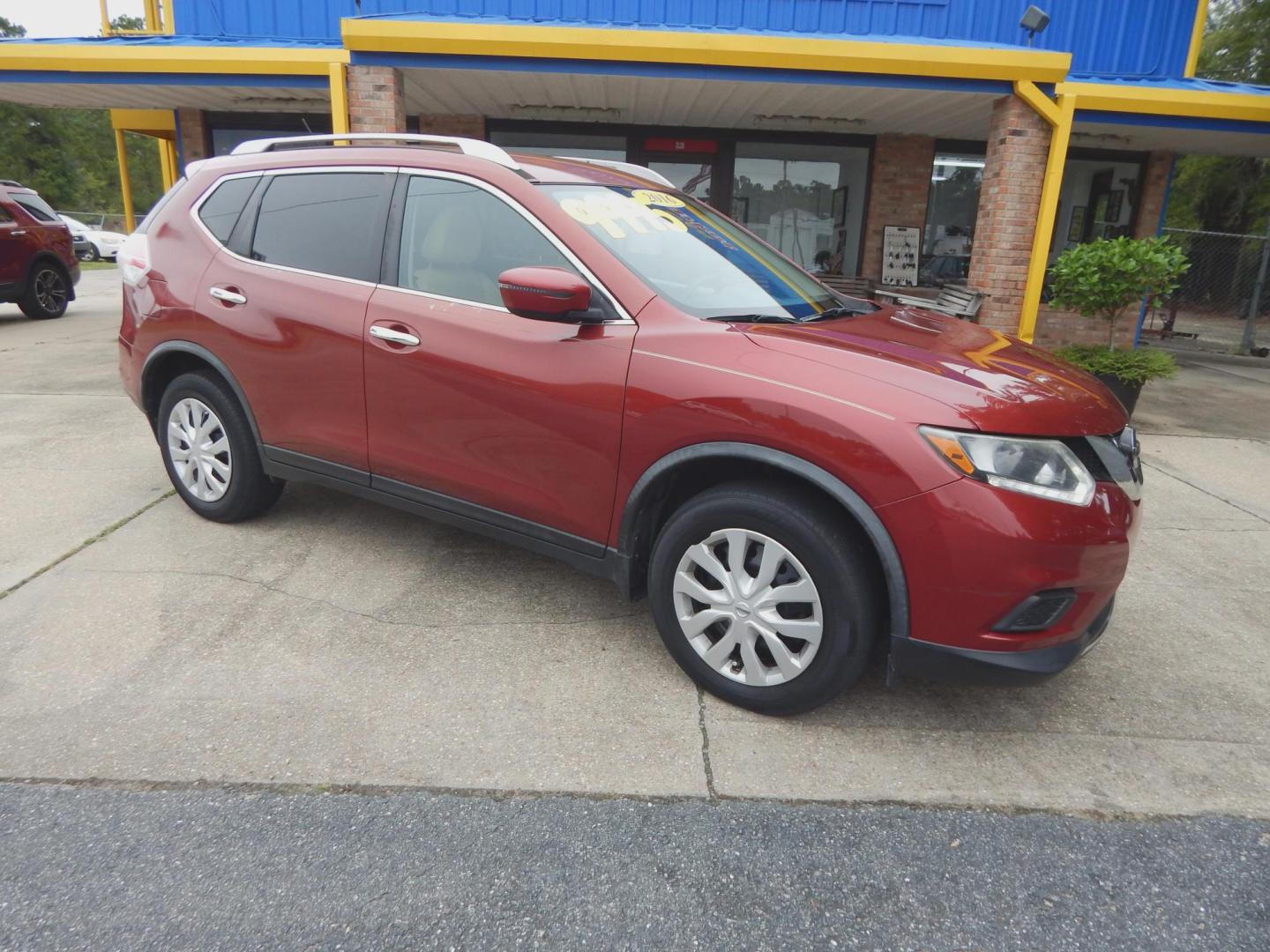 2016 Maroon /Tan Nissan Rogue S 2WD (JN8AT2MT1GW) with an 2.5L L4 DOHC 16V engine, CVT transmission, located at 3120 W Tennessee St, Tallahassee, FL, 32304-1002, (850) 575-6702, 30.458841, -84.349648 - Used Car Supermarket is proud to present you with this loaded immaculate 2016 Nissan Rogue S. Used Car Supermarket prides itself in offering you the finest pre-owned vehicle in Tallahassee. Used Car Supermarket has been locally family owned and operated for over 48 years. Our Rogue S has been servic - Photo#0