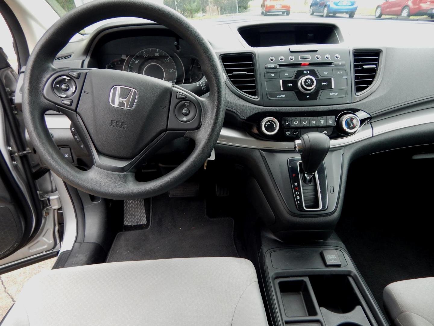 2015 Silver Metallic /Gray Honda CR-V LX 2WD (3CZRM3H39FG) with an 2.4L L4 DOHC 16V engine, Continuously Variable Transmission transmission, located at 3120 W Tennessee St, Tallahassee, FL, 32304-1002, (850) 575-6702, 30.458841, -84.349648 - Photo#4