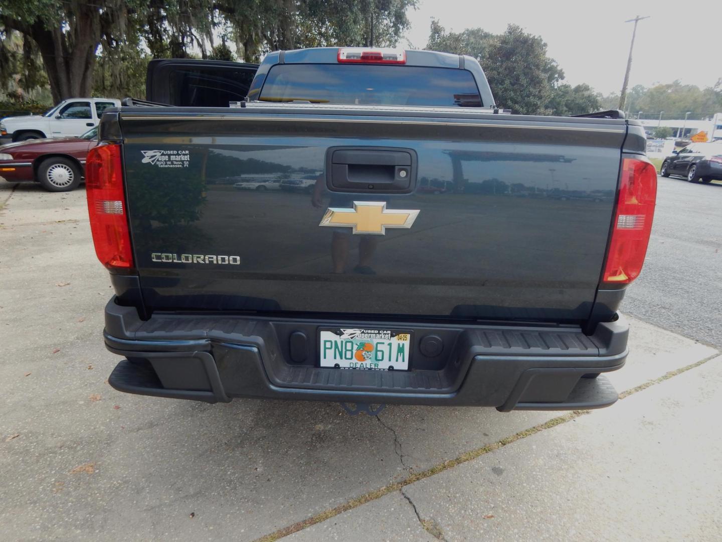 2017 Charcoal /Gray Chevrolet Colorado Crew Cab (1GCGSBEA7H1) with an 2.5L L4 DOHC 16V GAS engine, Automatic transmission, located at 3120 W Tennessee St, Tallahassee, FL, 32304-1002, (850) 575-6702, 30.458841, -84.349648 - Used Car Supermarket is proud to present you with this loaded immaculate 2017 Chevy Colorado Crew Cab with low miles. Used Car Supermarket prides itself in offering you the finest pre-owned vehicle in Tallahassee. Used Car Supermarket has been locally family owned and operated for over 48 years. Our - Photo#3