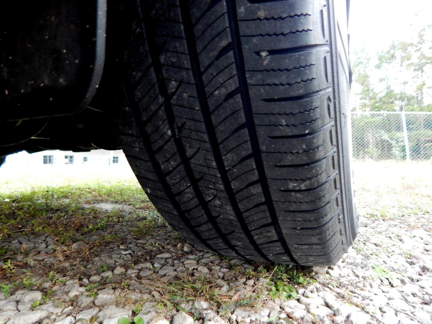 2013 Blue /Gray Leather Honda CR-V EX-L 2WD (2HKRM3H77DH) with an 2.4L L4 DOHC 16V engine, Automatic transmission, located at 3120 W Tennessee St, Tallahassee, FL, 32304-1002, (850) 575-6702, 30.458841, -84.349648 - Used Car Supermarket is proud to present you with this loaded immaculate 2013 Honda CRV EX-L with leather and sunroof. Used Car Supermarket prides itself in offering you the finest pre-owned vehicle in Tallahassee. Used Car Supermarket has been locally family owned and operated for a half century. O - Photo#10