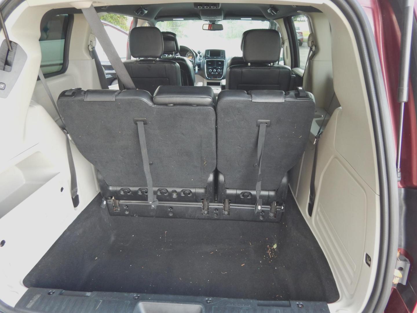 2019 Maroon /Charcoal Leather Dodge Grand Caravan SXT (2C4RDGCG3KR) with an 3.6L V6 DOHC 24V engine, Automatic transmission, located at 3120 W Tennessee St, Tallahassee, FL, 32304-1002, (850) 575-6702, 30.458841, -84.349648 - We are selling this vehicle as a cash sale, as/is with no warranty. It runs and drives great and everything works, body and interior are in good shape. The check engine light is on and it has a rough idle. The price is heavily discounted so there will be no more negotiation. - Photo#9