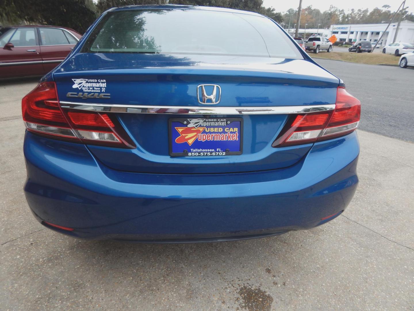 2014 Blue /Gray Honda Civic LX Sedan CVT (19XFB2F53EE) with an 1.8L L4 SOHC 16V engine, Automatic transmission, located at 3120 W Tennessee St, Tallahassee, FL, 32304-1002, (850) 575-6702, 30.458841, -84.349648 - Photo#3