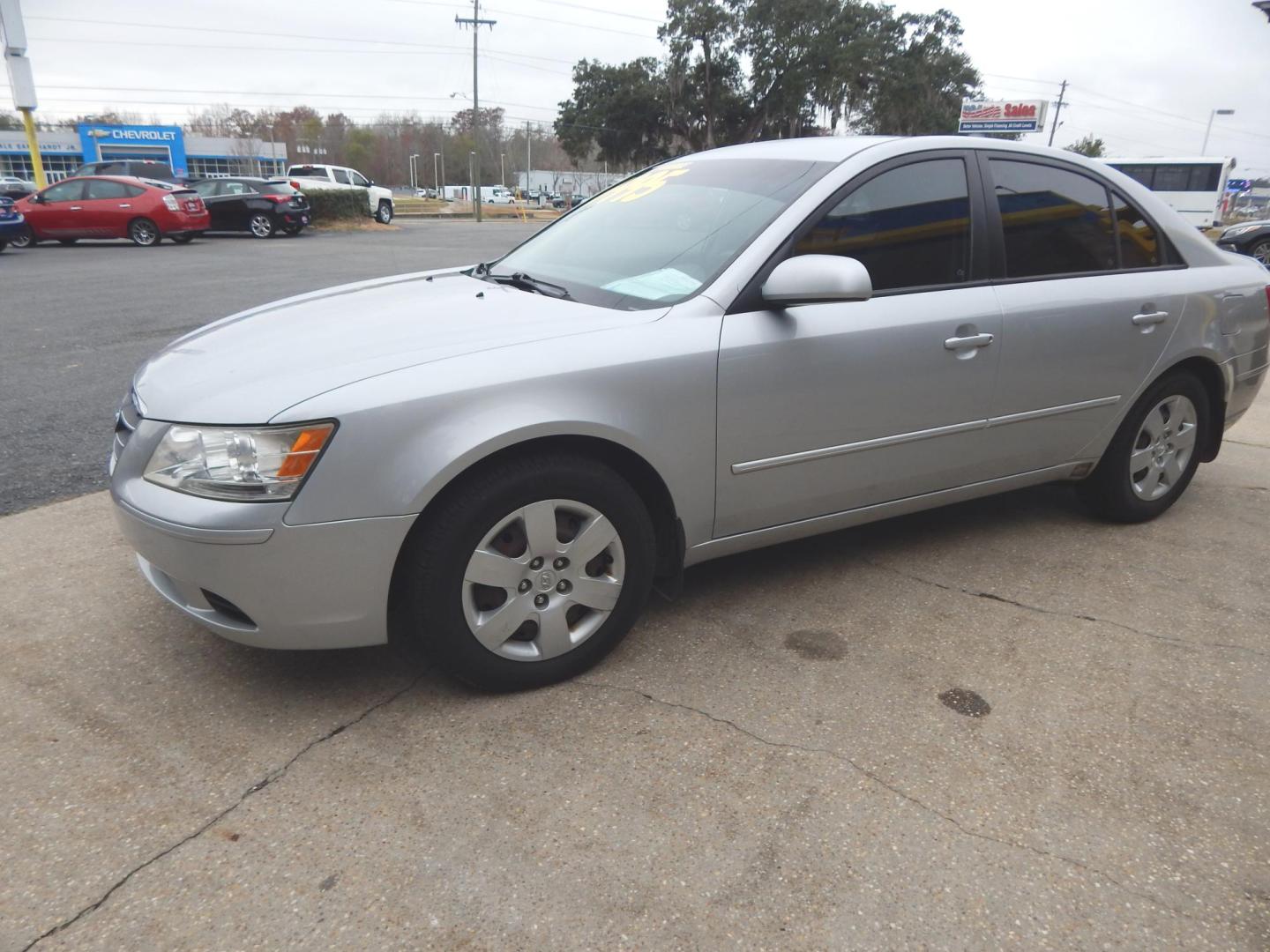 2010 Silver Metallic /Gray Hyundai Sonata GLS (5NPET4ACXAH) with an 2.4L L4 DOHC 16V engine, Automatic transmission, located at 3120 W Tennessee St, Tallahassee, FL, 32304-1002, (850) 575-6702, 30.458841, -84.349648 - Used Car Supermarket is proud to present you with this loaded immaculate 2010 Hyundai Sonata GLS with low miles. Used Car Supermarket prides itself in offering you the finest pre-owned vehicle in Tallahassee. Used Car Supermarket has been locally family owned and operated for over 49 years. Our Sona - Photo#1