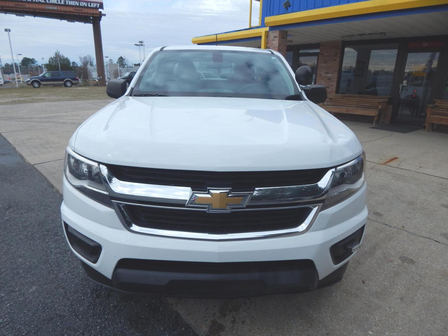 2019 White /Gray Chevrolet Colorado Work Truck Ext. Cab 2WD (1GCHSBEA2K1) with an 2.5L L4 DOHC 16V GAS engine, 6A transmission, located at 3120 W Tennessee St, Tallahassee, FL, 32304-1002, (850) 575-6702, 30.458841, -84.349648 - Used Car Supermarket is proud to present you with this loaded immaculate 2019 Chevy Colorado Ext Cab with low miles. Used Car Supermarket prides itself in offering you the finest pre-owned vehicle in Tallahassee. Used Car Supermarket has been locally family owned and operated for over 49 years. Our - Photo#2