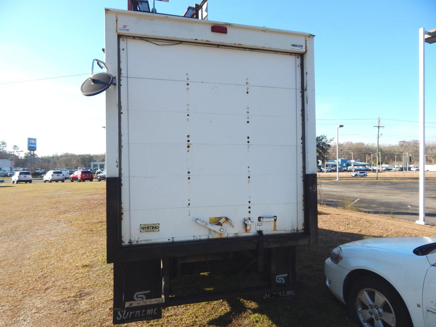 2017 White /Gray Chevrolet Express G3500 139" (1GB0GRFF2H1) with an 4.8L V8 FFV engine, 6A transmission, located at 3120 W Tennessee St, Tallahassee, FL, 32304-1002, (850) 575-6702, 30.458841, -84.349648 - Used Car Supermarket is proud to present you with this loaded immaculate 2017 GMC Express 3500 Box Van. Used Car Supermarket prides itself in offering you the finest pre-owned vehicle in Tallahassee. Used Car Supermarket has been locally family owned and operated for over 49 years. Our 3500 Box Van - Photo#2