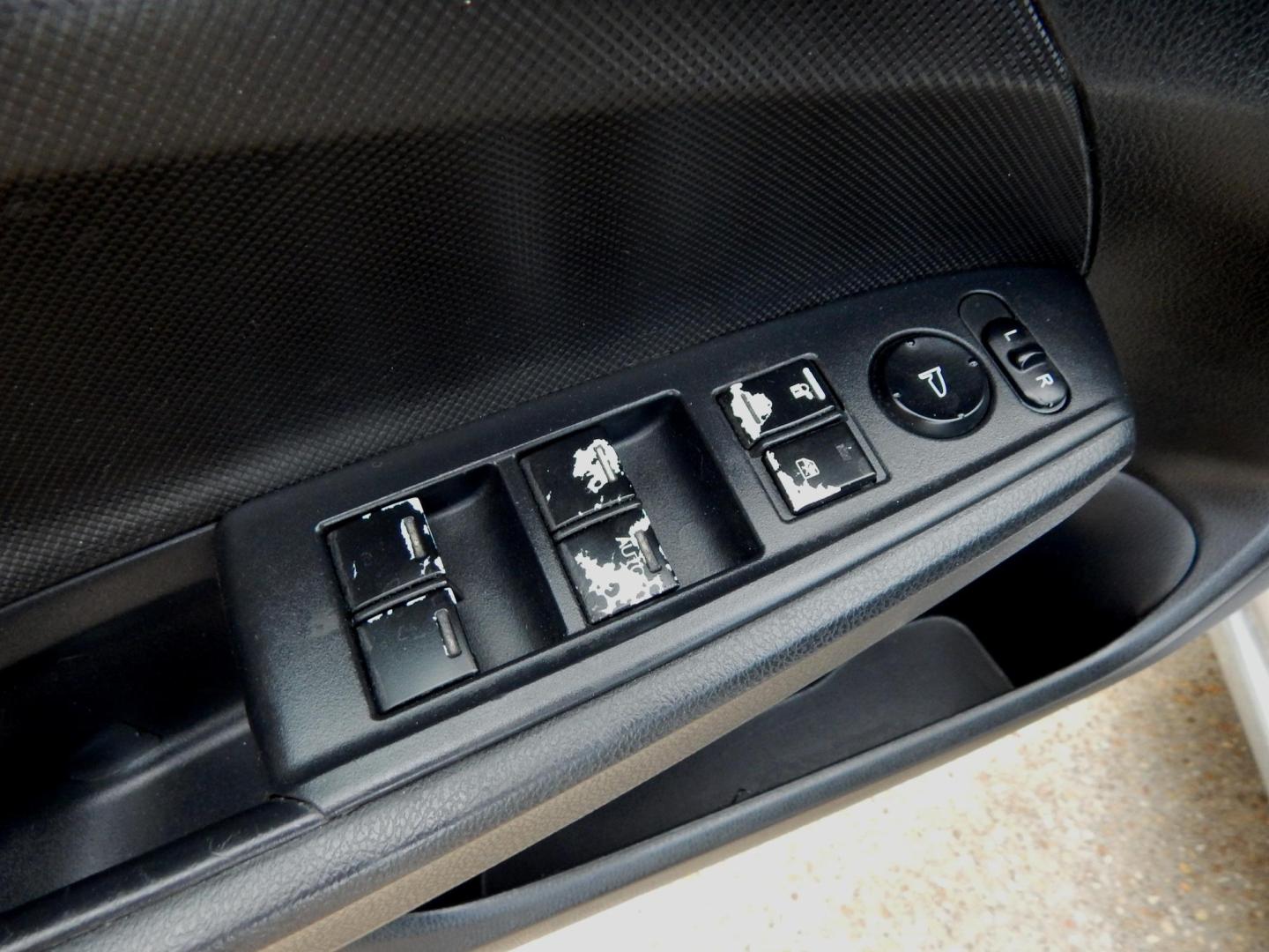 2011 Blue /Charcoal Leather Honda Accord SE Sedan AT (1HGCP2F69BA) with an 2.4L L4 DOHC 16V engine, Automatic transmission, located at 3120 W Tennessee St, Tallahassee, FL, 32304-1002, (850) 575-6702, 30.458841, -84.349648 - Used Car Supermarket is proud to present you with this loaded immaculate 2011 Honda Accord SE sedan with leather and low miles. Used Car Supermarket prides itself in offering you the finest pre-owned vehicle in Tallahassee. Used Car Supermarket has been locally family owned and operated for over a h - Photo#7
