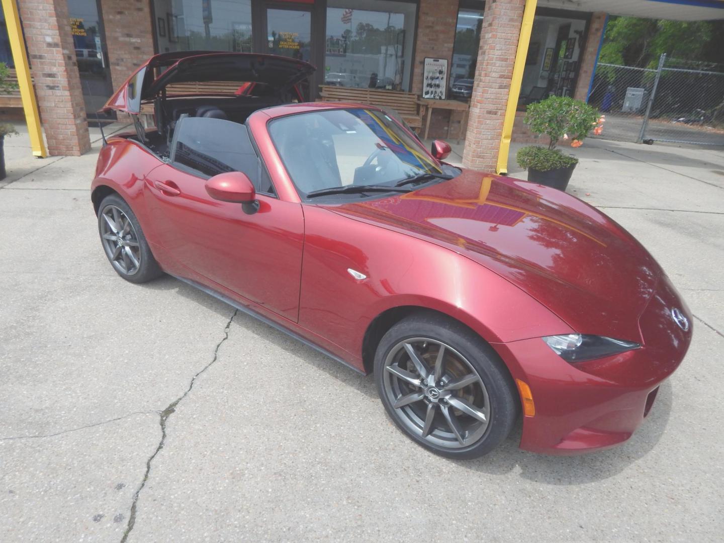 2018 Maroon /Charcoal Leather Mazda MX-5 Miata RF Grand Touring 6MT (JM1NDAM78J0) with an 2.0L L4 DOHC 16V engine, 6M transmission, located at 3120 W Tennessee St, Tallahassee, FL, 32304-1002, (850) 575-6702, 30.458841, -84.349648 - Used Car Supermarket is proud to present you with this loaded immaculate 2018 Mazda MX-5 Miata Grand Touring Hardtop Convertible with leather and Navigation. Used Car Supermarket prides itself in offering you the finest pre-owned vehicle in Tallahassee. Used Car Supermarket has been locally family o - Photo#7