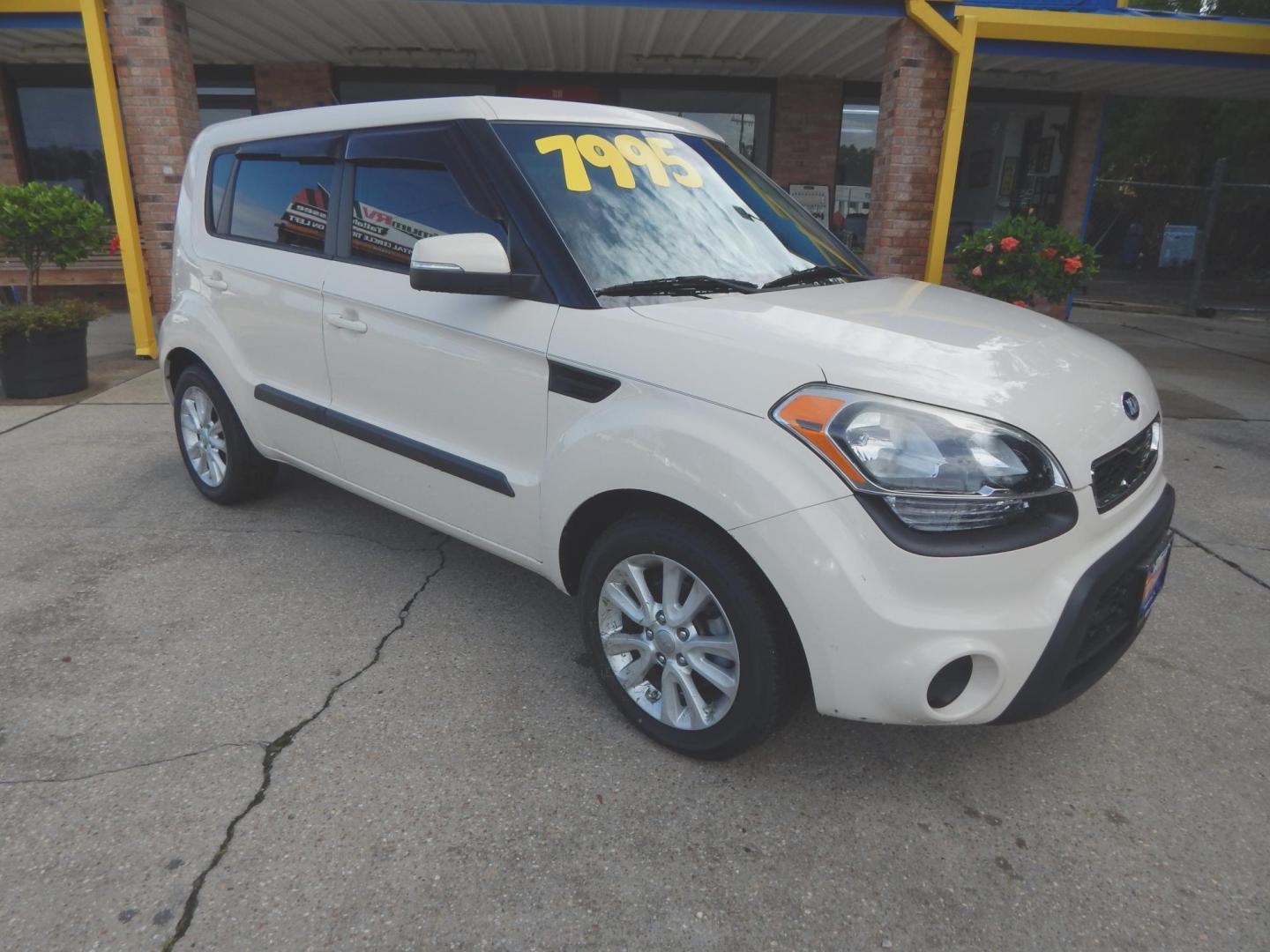 2013 Cream /Charcoal Kia Soul + (KNDJT2A66D7) with an 2.0L L4 DOHC 16V engine, Automatic transmission, located at 3120 W Tennessee St, Tallahassee, FL, 32304-1002, (850) 575-6702, 30.458841, -84.349648 - Used Car Supermarket is proud to present you with this loaded immaculate 2013 Kia Soul + with great miles. Used Car Supermarket prides itself in offering you the finest pre-owned vehicle in Tallahassee. Used Car Supermarket has been locally family owned and operated for over a half century. Our Soul - Photo#0
