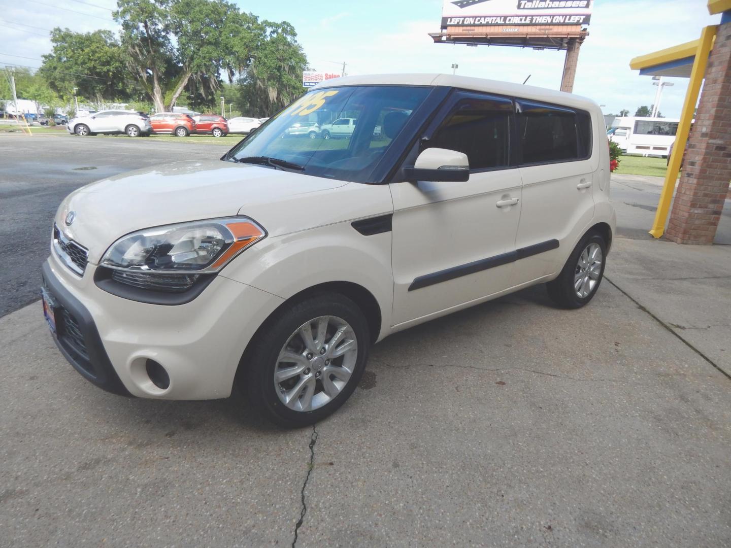 2013 Cream /Charcoal Kia Soul + (KNDJT2A66D7) with an 2.0L L4 DOHC 16V engine, Automatic transmission, located at 3120 W Tennessee St, Tallahassee, FL, 32304-1002, (850) 575-6702, 30.458841, -84.349648 - Used Car Supermarket is proud to present you with this loaded immaculate 2013 Kia Soul + with great miles. Used Car Supermarket prides itself in offering you the finest pre-owned vehicle in Tallahassee. Used Car Supermarket has been locally family owned and operated for over a half century. Our Soul - Photo#1