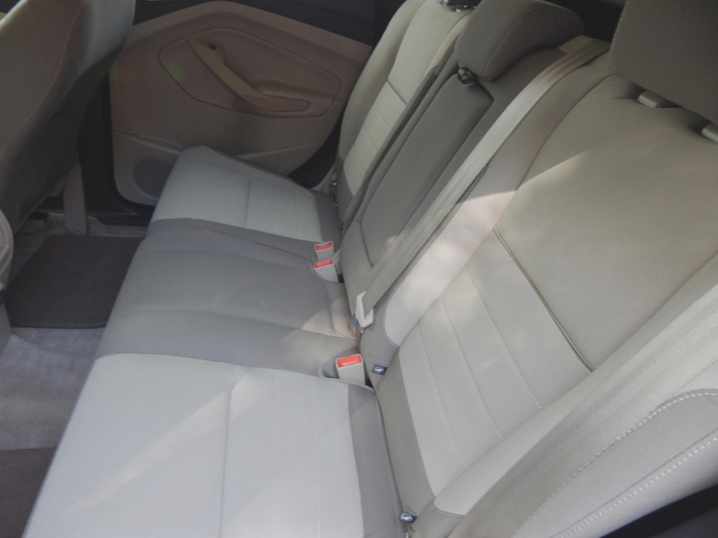 2014 Maroon /Two Tone Gray Ford Escape SE FWD (1FMCU0GX8EU) with an 1.6L L4 DOHC 16V engine, Automatic transmission, located at 3120 W Tennessee St, Tallahassee, FL, 32304-1002, (850) 575-6702, 30.458841, -84.349648 - Used Car Supermarket is proud to present you with this loaded immaculate 2014 Ford Escape SE with low miles. Used Car Supermarket prides itself in offering you the finest pre-owned vehicle in Tallahassee. Used Car Supermarket has been locally family owned and operated for over a half century. Our Es - Photo#5