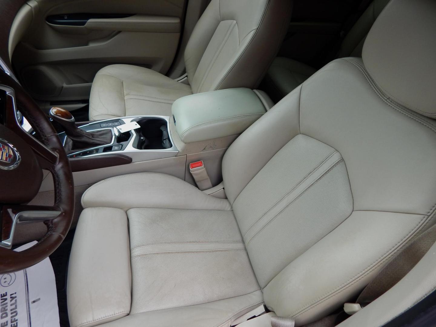 2014 Maroon /Tan Leather Cadillac SRX Luxury Collection AWD (3GYFNEE31ES) with an 3.6L V6 DOHC 24V FFV engine, 6-Speed Automatic transmission, located at 3120 W Tennessee St, Tallahassee, FL, 32304-1002, (850) 575-6702, 30.458841, -84.349648 - Used Car Supermarket is proud to present you with this loaded immaculate 2014 Cadillac SRX Luxury with sunroof and leather. Used Car Supermarket prides itself in offering you the finest pre-owned vehicle in Tallahassee. Used Car Supermarket has been locally family owned and operated for over 49 year - Photo#6