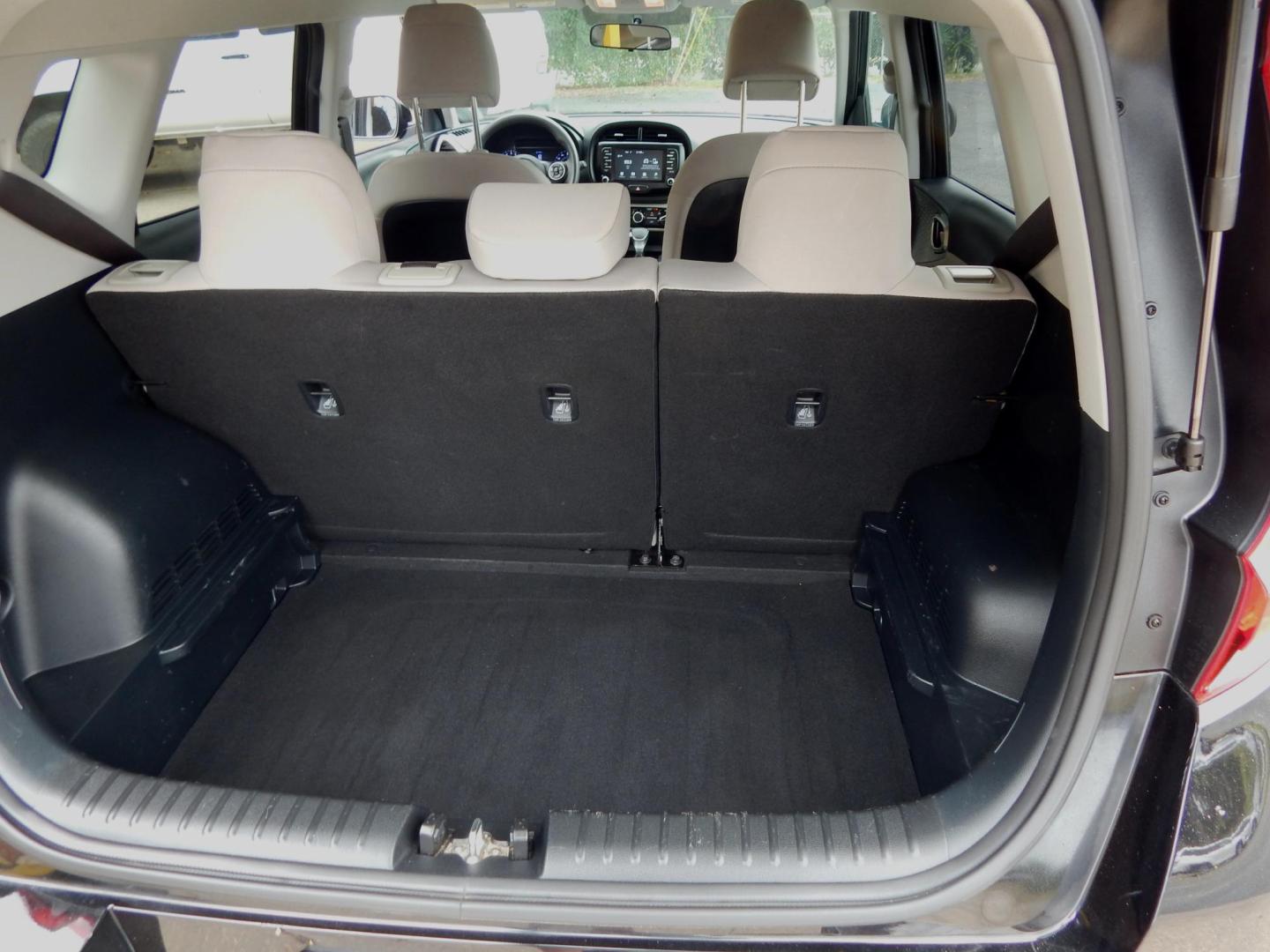 2020 Black /Gray Kia Soul LX (KNDJ23AU0L7) with an 2.0L L4 DOHC 16V engine, Automatic transmission, located at 3120 W Tennessee St, Tallahassee, FL, 32304-1002, (850) 575-6702, 30.458841, -84.349648 - Photo#8