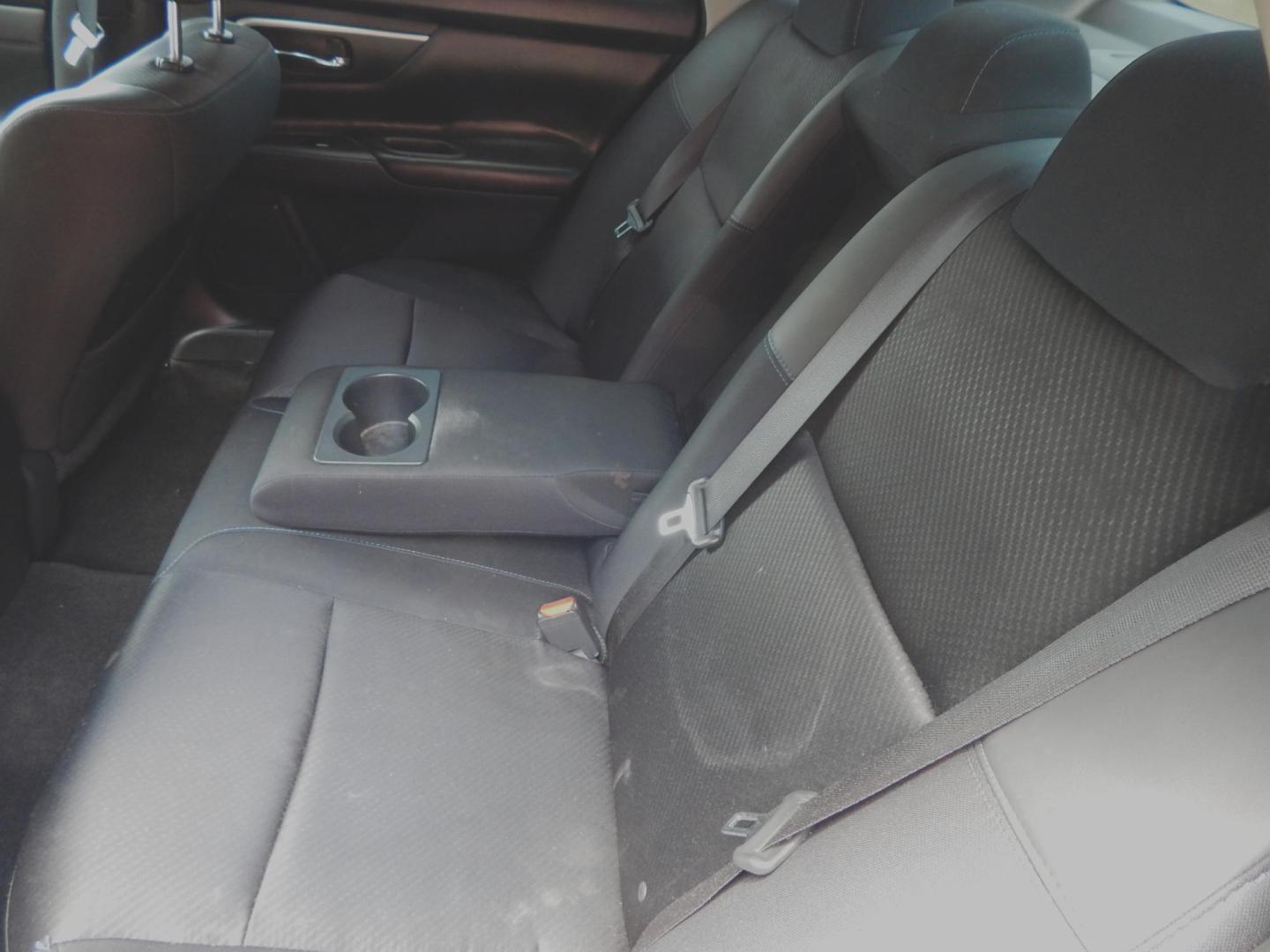 2016 Maroon /Charcoal Nissan Altima 2.5 SR (1N4AL3AP6GN) with an 2.5L L4 DOHC 16V engine, CVT transmission, located at 3120 W Tennessee St, Tallahassee, FL, 32304-1002, (850) 575-6702, 30.458841, -84.349648 - Photo#6