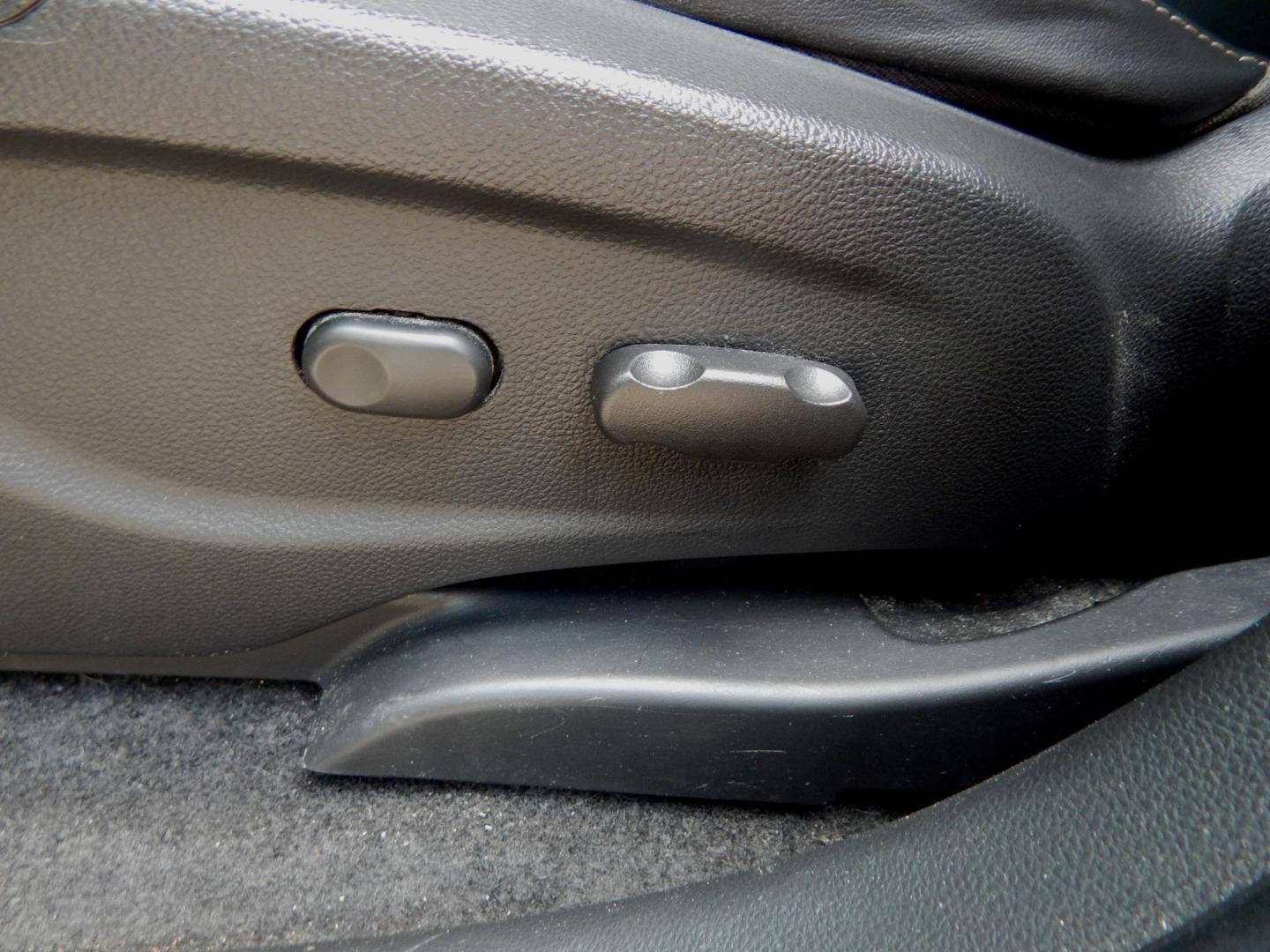 2013 Gray /Charcoal Leather/cloth Buick Encore Convenience FWD (KL4CJBSB6DB) with an 1.4L L4 DOHC 16V TURBO engine, Automatic transmission, located at 3120 W Tennessee St, Tallahassee, FL, 32304-1002, (850) 575-6702, 30.458841, -84.349648 - Used Car Supermarket is proud to present you with this loaded immaculate 2013 Buick Encore Convenience with leather/cloth and low miles . Used Car Supermarket prides itself in offering you the finest pre-owned vehicle in Tallahassee. Used Car Supermarket has been locally family owned and operated fo - Photo#8
