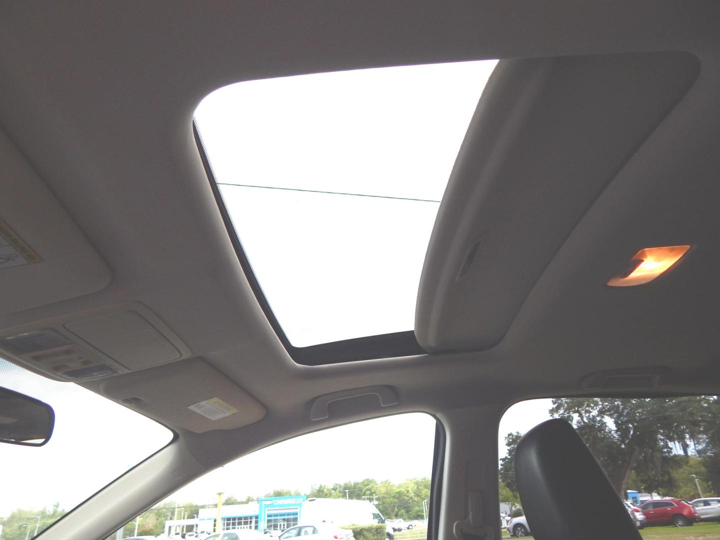 2012 Sage /Charcoal Leather Honda CR-V EX-L 2WD AT (5J6RM3H72CL) with an 2.4L L4 DOHC 16V engine, Automatic transmission, located at 3120 W Tennessee St, Tallahassee, FL, 32304-1002, (850) 575-6702, 30.458841, -84.349648 - Used Car Supermarket is proud to present you with this loaded immaculate 2012 Honda CRV EXL with leather, sunroof and low miles. Used Car Supermarket prides itself in offering you the finest pre-owned vehicle in Tallahassee. Used Car Supermarket has been locally family owned and operated for over 49 - Photo#7