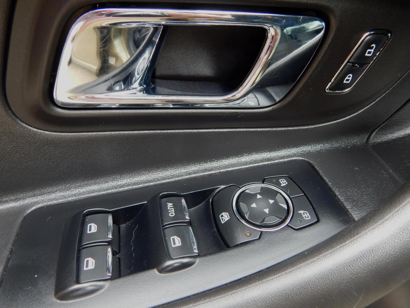 2013 Sage /Charcoal Ford Taurus SEL FWD (1FAHP2E84DG) with an 3.5L V6 DOHC 24V engine, 6-Speed Automatic transmission, located at 3120 W Tennessee St, Tallahassee, FL, 32304-1002, (850) 575-6702, 30.458841, -84.349648 - Used Car Supermarket is proud to present you with this loaded immaculate 2013 Ford Taurus SEL with low miles. Used Car Supermarket prides itself in offering you the finest pre-owned vehicle in Tallahassee. Used Car Supermarket has been locally family owned and operated for over 49 years. Our Taurus - Photo#6