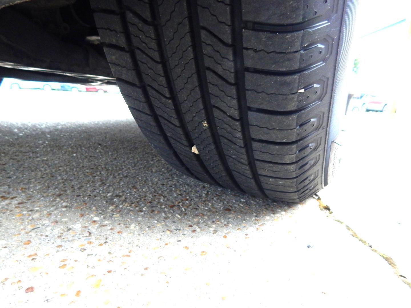 2016 Maroon /Charcoal Leather Honda CR-V EX-L 2WD (2HKRM3H77GH) with an 2.4L L4 DOHC 16V engine, Automatic transmission, located at 3120 W Tennessee St, Tallahassee, FL, 32304-1002, (850) 575-6702, 30.458841, -84.349648 - Used Car Supermarket is proud to present you with this loaded immaculate 2016 Honda CRV EX-L with sunroof, leather and low miles. Used Car Supermarket prides itself in offering you the finest pre-owned vehicle in Tallahassee. Used Car Supermarket has been locally family owned and operated for over 5 - Photo#11