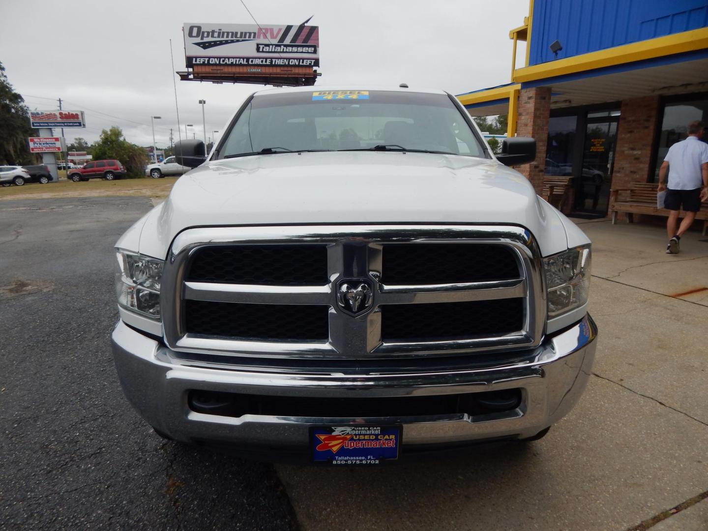 2018 White /Charcoal RAM 2500 Tradesman Crew Cab SWB 4WD (3C6UR5CL6JG) with an 6.7L L6 OHV 24V TURBO DIESEL engine, Automatic transmission, located at 3120 W Tennessee St, Tallahassee, FL, 32304-1002, (850) 575-6702, 30.458841, -84.349648 - Used Car Supermarket is proud to present you with this loaded immaculate 2018 Ram 2500 Crew Cab Diesel 6.7L 4x4. Used Car Supermarket prides itself in offering you the finest pre-owned vehicle in Tallahassee. Used Car Supermarket has been locally family owned and operated for over 50 years. Our Ram - Photo#2