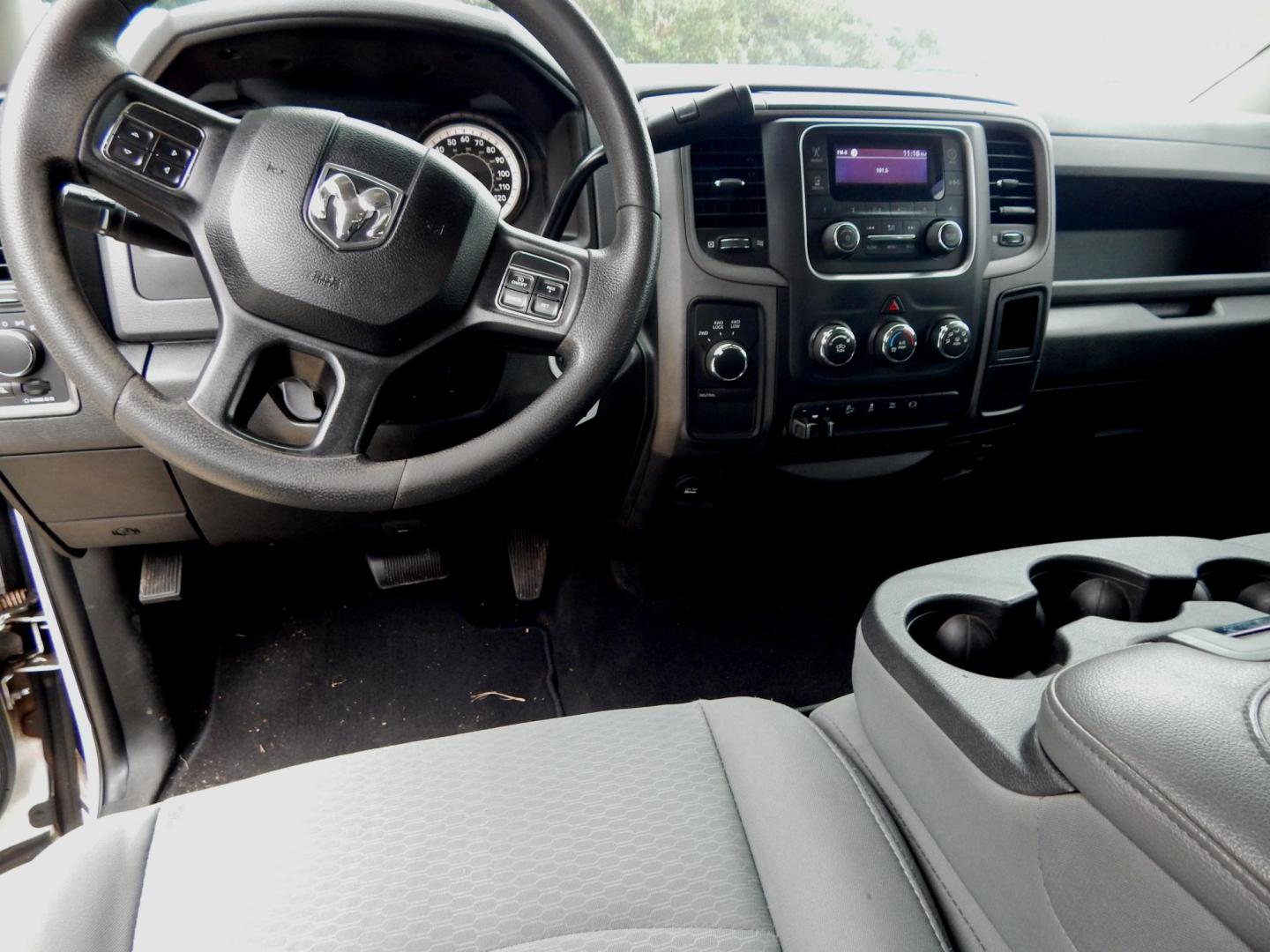 2018 White /Charcoal RAM 2500 Tradesman Crew Cab SWB 4WD (3C6UR5CL6JG) with an 6.7L L6 OHV 24V TURBO DIESEL engine, Automatic transmission, located at 3120 W Tennessee St, Tallahassee, FL, 32304-1002, (850) 575-6702, 30.458841, -84.349648 - Used Car Supermarket is proud to present you with this loaded immaculate 2018 Ram 2500 Crew Cab Diesel 6.7L 4x4. Used Car Supermarket prides itself in offering you the finest pre-owned vehicle in Tallahassee. Used Car Supermarket has been locally family owned and operated for over 50 years. Our Ram - Photo#4