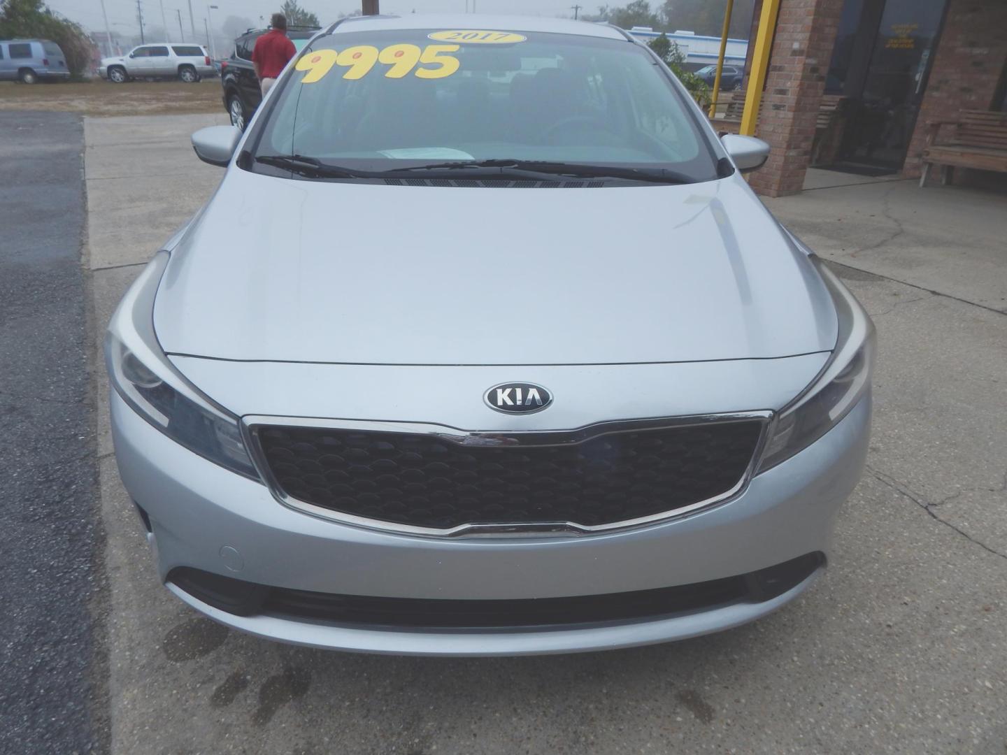 2017 Silver Metallic /Gray Kia Forte LX (3KPFK4A73HE) with an 2.0L L4 DOHC 16V engine, manual transmission, located at 3120 W Tennessee St, Tallahassee, FL, 32304-1002, (850) 575-6702, 30.458841, -84.349648 - Used Car Supermarket is proud to present you with this loaded immaculate 2017 Kia Forte LX Sedan. Used Car Supermarket prides itself in offering you the finest pre-owned vehicle in Tallahassee. Used Car Supermarket has been locally family owned and operated for over 50 years. Our Forte LX has been s - Photo#2