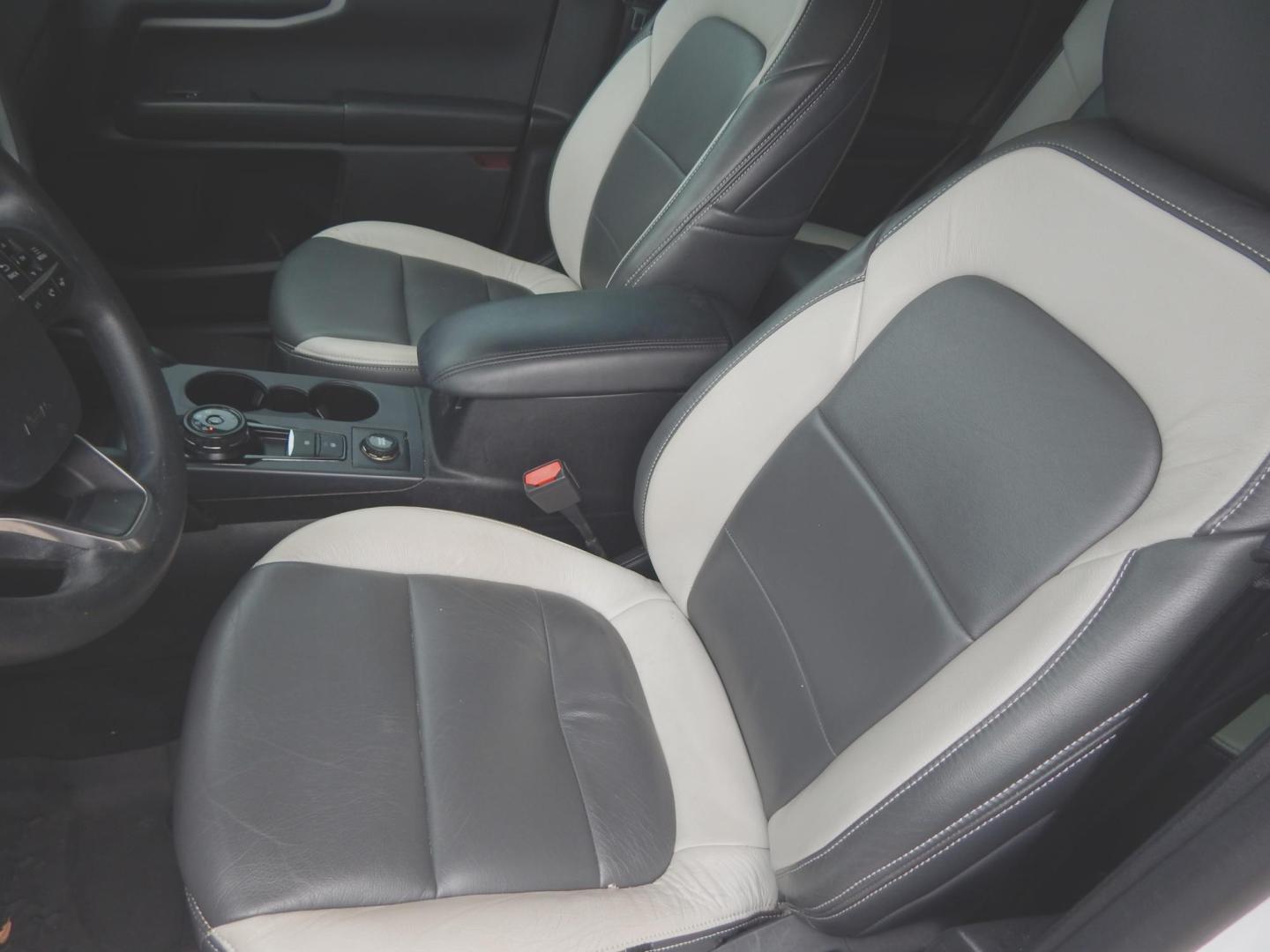 2021 White /Two Tone Gray leather Ford Bronco Sport Outer Banks (3FMCR9A67MR) with an 1.5L L3 engine, Automatic transmission, located at 3120 W Tennessee St, Tallahassee, FL, 32304-1002, (850) 575-6702, 30.458841, -84.349648 - Used Car Supermarket is proud to present you with this loaded immaculate 2021 Ford Bronco Sport Outer Banks with leather and low miles. Used Car Supermarket prides itself in offering you the finest pre-owned vehicle in Tallahassee. Used Car Supermarket has been locally family owned and operated for - Photo#6