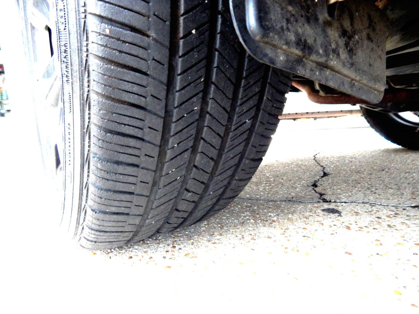 2014 Pearl White /Gray Leather Subaru XV Crosstrek 2.0 Limited (JF2GPAGCXE8) with an 2.0L L4 DOHC 16V engine, CVT Automatic transmission, located at 3120 W Tennessee St, Tallahassee, FL, 32304-1002, (850) 575-6702, 30.458841, -84.349648 - Used Car Supermarket is proud to present you with this loaded immaculate 2014 Subaru Crosstrek Limited with leather and low miles. Used Car Supermarket prides itself in offering you the finest pre-owned vehicle in Tallahassee. Used Car Supermarket has been locally family owned and operated for over - Photo#8