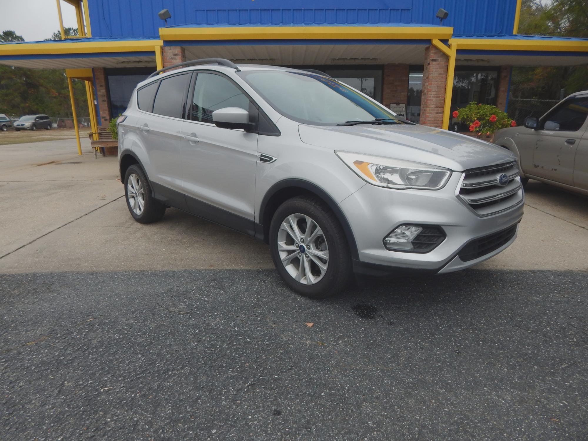 photo of 2018 Ford Escape SE 4WD