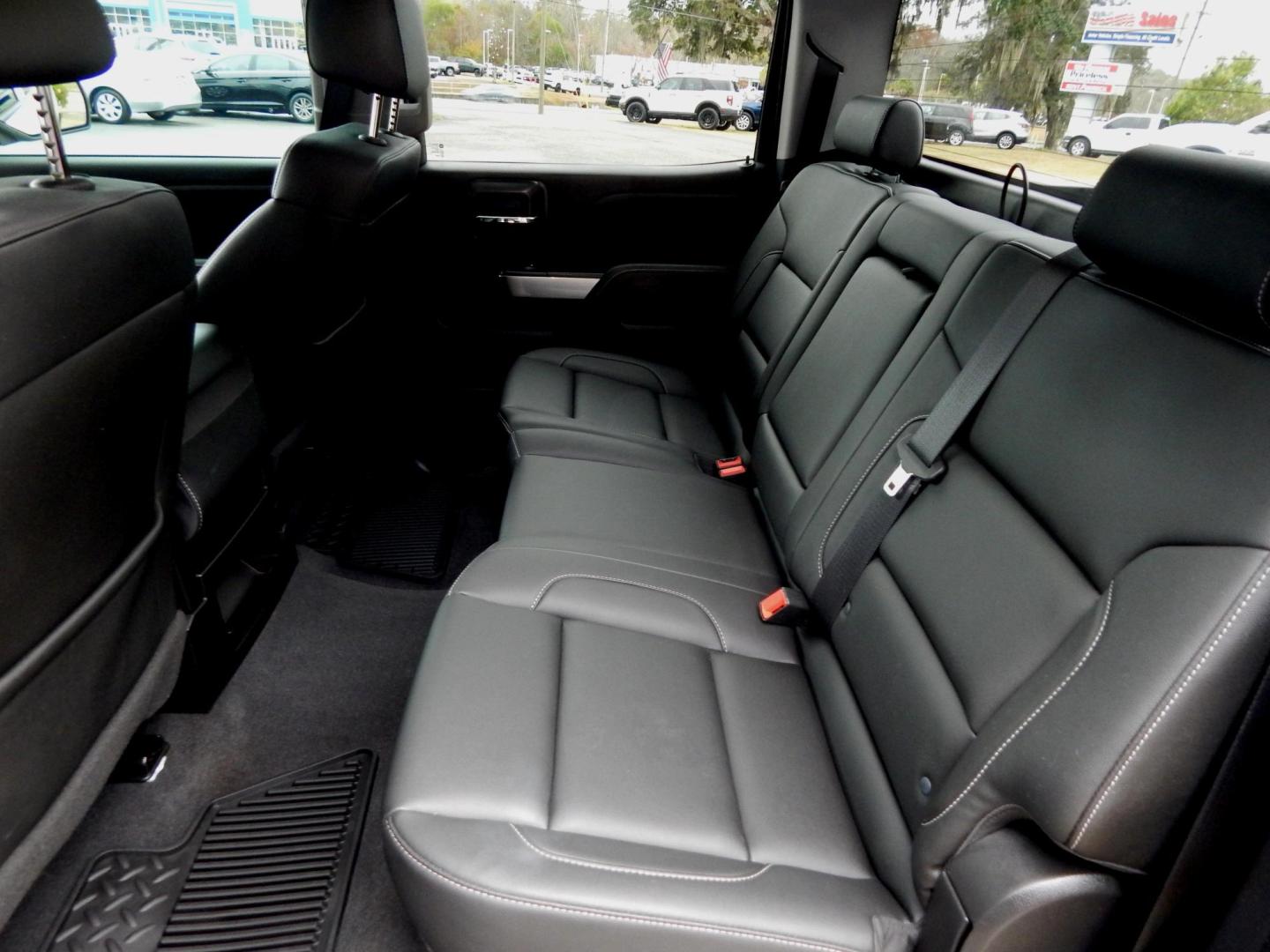 2018 White /Charcoal Chevrolet Silverado 1500 LT Crew Cab 2WD (3GCPCREC2JG) with an 5.3L V8 OHV 16V engine, Automatic transmission, located at 3120 W Tennessee St, Tallahassee, FL, 32304-1002, (850) 575-6702, 30.458841, -84.349648 - Photo#6