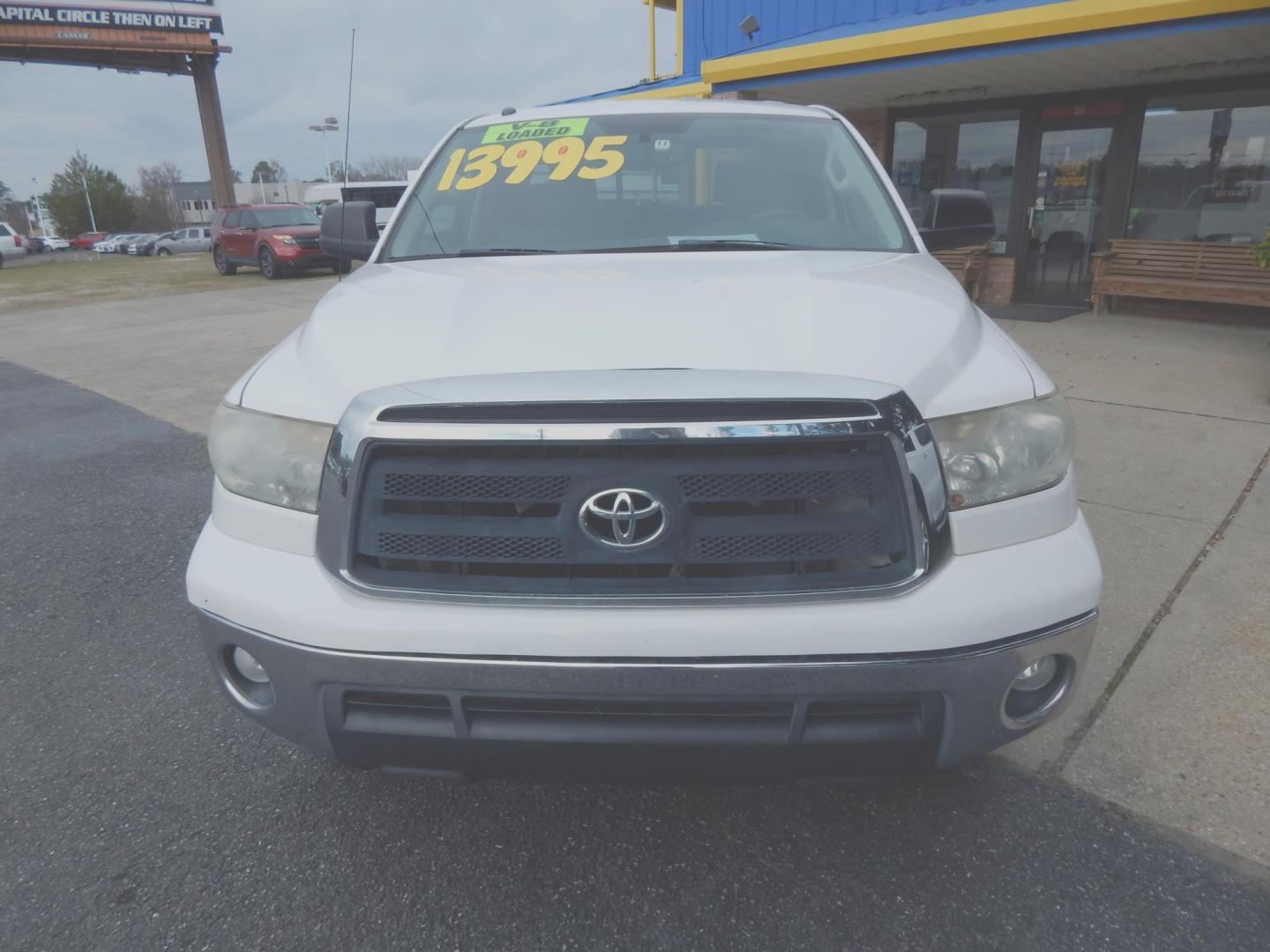 2012 White /Gray Toyota Tundra Base (5TFRM5F11CX) with an V-8 engine, Automatic transmission, located at 3120 W Tennessee St, Tallahassee, FL, 32304-1002, (850) 575-6702, 30.458841, -84.349648 - Used Car Supermarket is proud to present you with this loaded immaculate 2012 Toyota Tundra Double Cab V8. Used Car Supermarket prides itself in offering you the finest pre-owned vehicle in Tallahassee. Used Car Supermarket has been locally family owned and operated for over a half century. Our Tund - Photo#2
