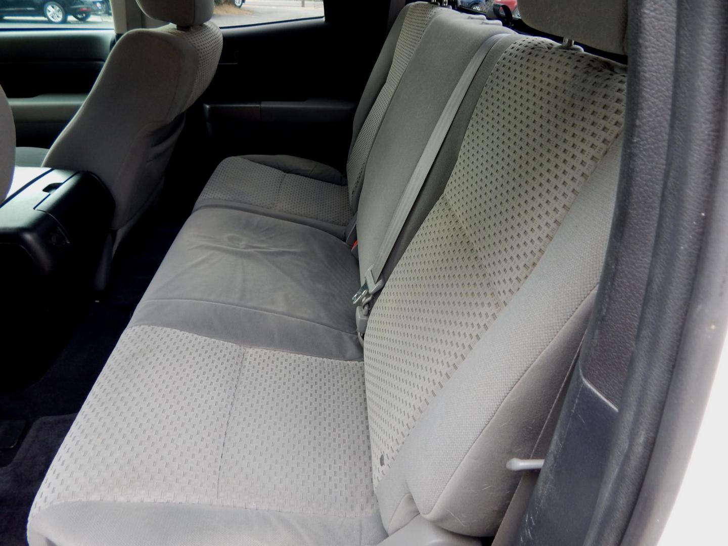 2012 White /Gray Toyota Tundra Base (5TFRM5F11CX) with an V-8 engine, Automatic transmission, located at 3120 W Tennessee St, Tallahassee, FL, 32304-1002, (850) 575-6702, 30.458841, -84.349648 - Used Car Supermarket is proud to present you with this loaded immaculate 2012 Toyota Tundra Double Cab V8. Used Car Supermarket prides itself in offering you the finest pre-owned vehicle in Tallahassee. Used Car Supermarket has been locally family owned and operated for over a half century. Our Tund - Photo#6