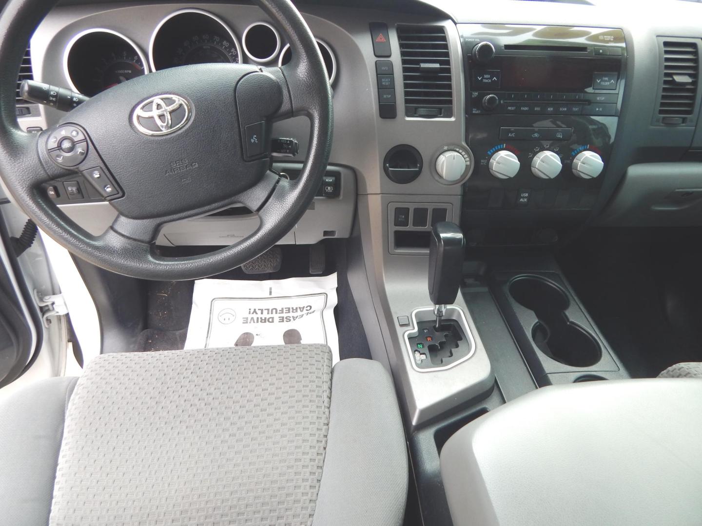 2012 White /Gray Toyota Tundra Base (5TFRM5F11CX) with an V-8 engine, Automatic transmission, located at 3120 W Tennessee St, Tallahassee, FL, 32304-1002, (850) 575-6702, 30.458841, -84.349648 - Used Car Supermarket is proud to present you with this loaded immaculate 2012 Toyota Tundra Double Cab V8. Used Car Supermarket prides itself in offering you the finest pre-owned vehicle in Tallahassee. Used Car Supermarket has been locally family owned and operated for over a half century. Our Tund - Photo#7