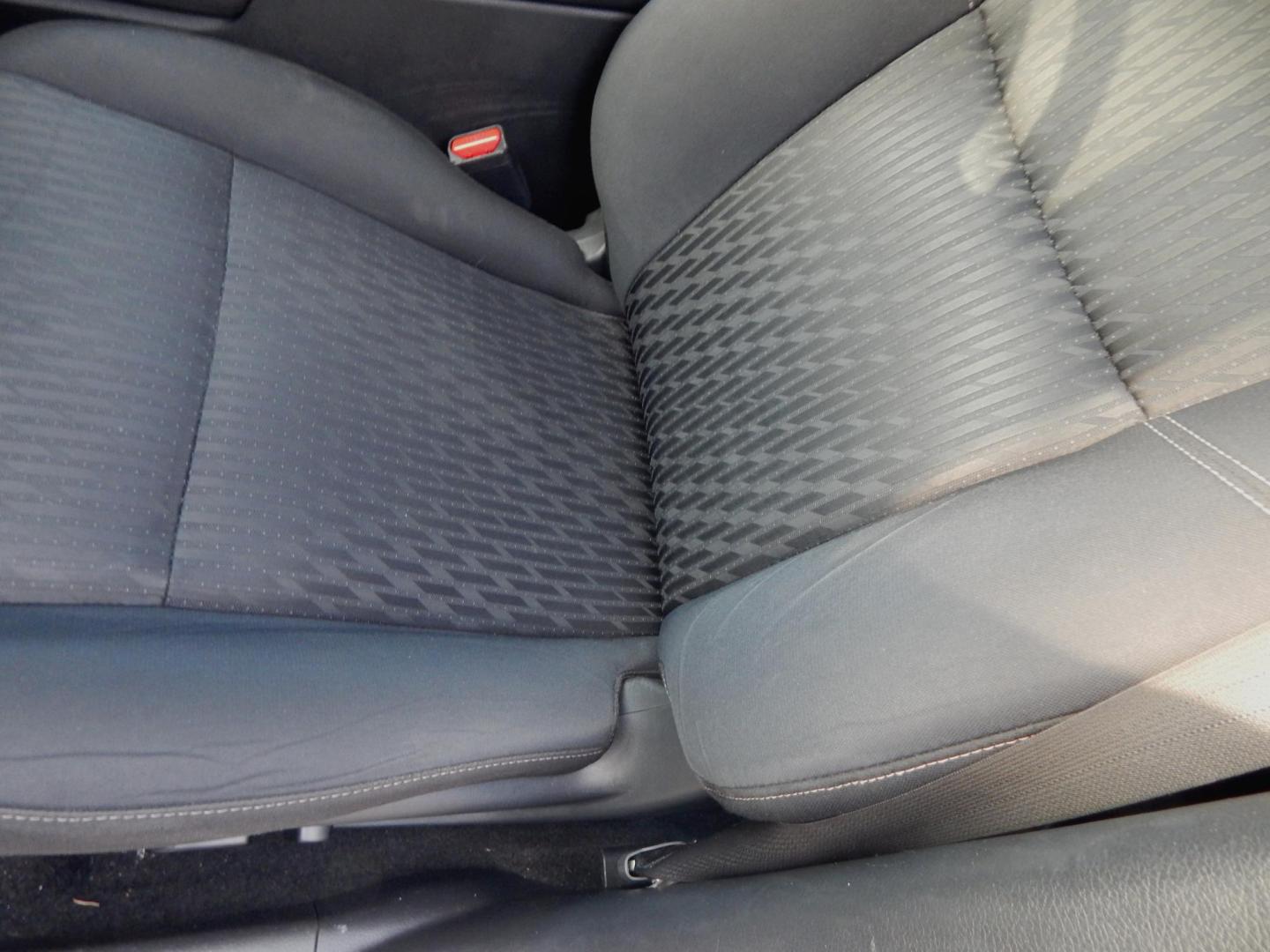 2018 White /Charcoal Nissan Altima 2.5 S (1N4AL3AP7JC) with an 2.5L L4 DOHC 16V engine, Automatic transmission, located at 3120 W Tennessee St, Tallahassee, FL, 32304-1002, (850) 575-6702, 30.458841, -84.349648 - Used Car Supermarket is proud to present you with this loaded immaculate 2018 Nissan Altima 2.5S with low miles. Used Car Supermarket prides itself in offering you the finest pre-owned vehicle in Tallahassee. Used Car Supermarket has been locally family owned and operated for over 50 years. Our Alti - Photo#5