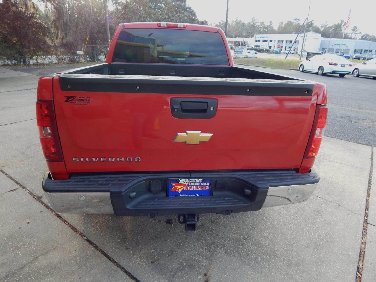 2012 Red /Gray Chevrolet Silverado 1500 LT Ext. Cab 2WD (1GCRCSE0XCZ) with an 5.3L V8 OHV 16V FFV engine, Automatic transmission, located at 3120 W Tennessee St, Tallahassee, FL, 32304-1002, (850) 575-6702, 30.458841, -84.349648 - Used Car Supermarket is proud to present you with this loaded immaculate 2012 Chevy Silverado Ext. Cab LT 5.3L. Used Car Supermarket prides itself in offering you the finest pre-owned vehicle in Tallahassee. Used Car Supermarket has been locally family owned and operated for over 50 years. Our Silve - Photo#3