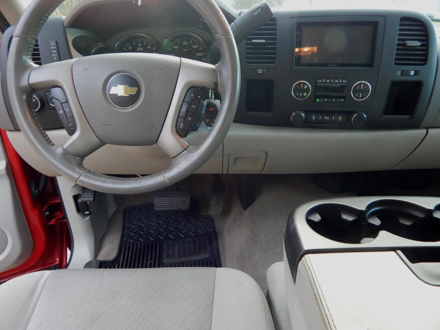 2012 Red /Gray Chevrolet Silverado 1500 LT Ext. Cab 2WD (1GCRCSE0XCZ) with an 5.3L V8 OHV 16V FFV engine, Automatic transmission, located at 3120 W Tennessee St, Tallahassee, FL, 32304-1002, (850) 575-6702, 30.458841, -84.349648 - Used Car Supermarket is proud to present you with this loaded immaculate 2012 Chevy Silverado Ext. Cab LT 5.3L. Used Car Supermarket prides itself in offering you the finest pre-owned vehicle in Tallahassee. Used Car Supermarket has been locally family owned and operated for over 50 years. Our Silve - Photo#5