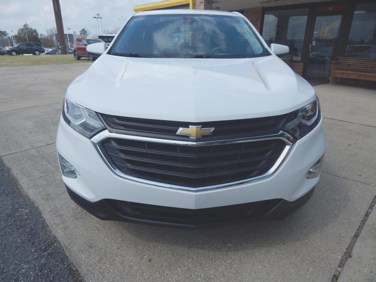 2021 White /Charcoal Chevrolet Equinox LT 2WD (3GNAXKEV7MS) with an 1.5L L4 DOHC 16V TURBO engine, Automatic transmission, located at 3120 W Tennessee St, Tallahassee, FL, 32304-1002, (850) 575-6702, 30.458841, -84.349648 - Used Car Supermarket is proud to present you with this loaded immaculate 2021 Chevy Equinox LT. Used Car Supermarket prides itself in offering you the finest pre-owned vehicle in Tallahassee. Used Car Supermarket has been locally family owned and operated for over 50 years. Our Equinox LT has been s - Photo#2