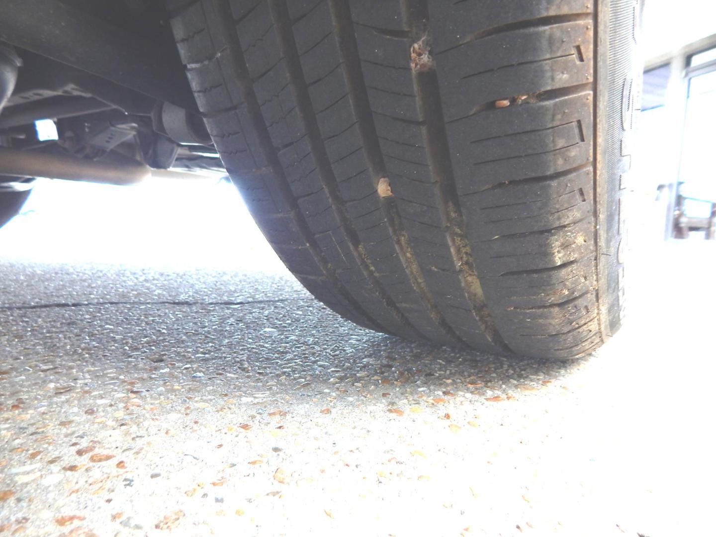 2021 Silver Metallic /Gray Toyota Corolla LE w/ Premium Pkg2 (JTDVPMAE8MJ) with an 1.8L L4 DOHC 16V engine, CVT Automatic transmission, located at 3120 W Tennessee St, Tallahassee, FL, 32304-1002, (850) 575-6702, 30.458841, -84.349648 - Used Car Supermarket is proud to present you with this loaded immaculate 2021 Toyota Corolla LE Premium low miles. Used Car Supermarket prides itself in offering you the finest pre-owned vehicle in Tallahassee. Used Car Supermarket has been locally family owned and operated for over 50 years. Our C - Photo#8