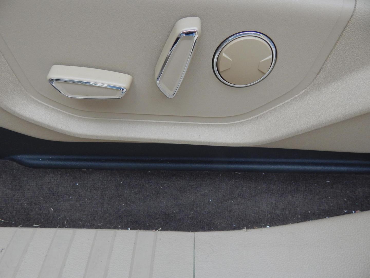 2018 Pearl White /Tan Leather Ford F-150 Lariat SuperCrew 5.5-ft. Bed 2WD (1FTEW1CG9JK) with an 3.5L V6 TURBO engine, Automatic transmission, located at 3120 W Tennessee St, Tallahassee, FL, 32304-1002, (850) 575-6702, 30.458841, -84.349648 - Used Car Supermarket is proud to present you with this loaded immaculate 2018 Ford F150 Lariat Crew Cab with leather and Navigation. Used Car Supermarket prides itself in offering you the finest pre-owned vehicle in Tallahassee. Used Car Supermarket has been locally family owned and operated for ove - Photo#6