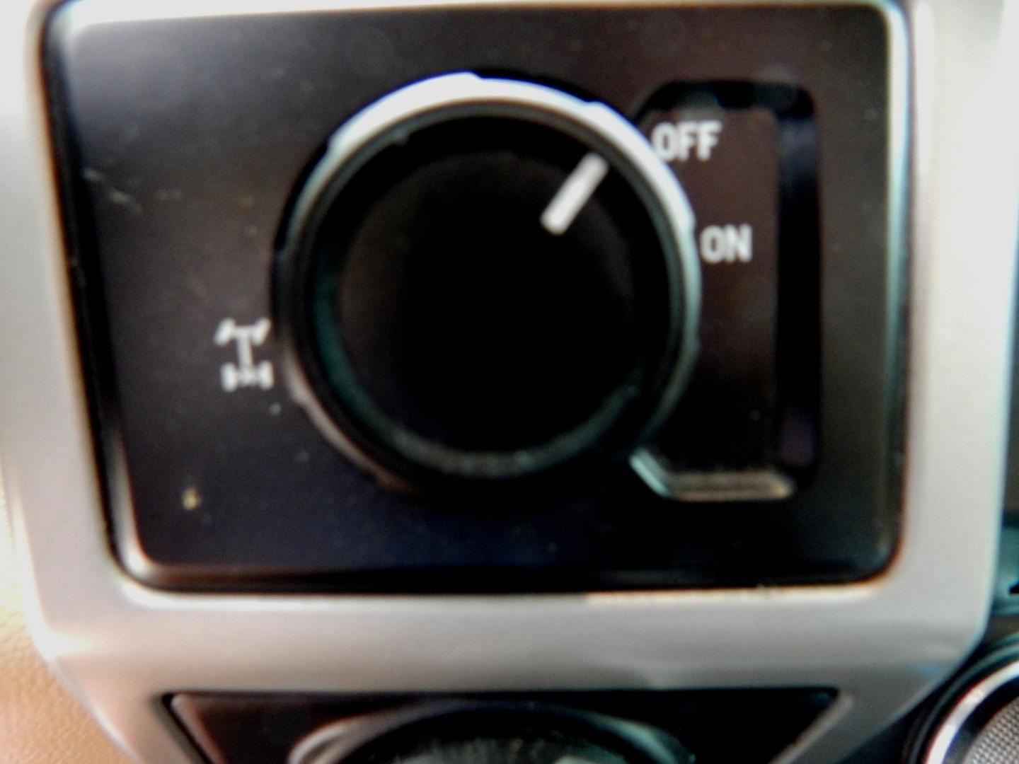 2018 Pearl White /Tan Leather Ford F-150 Lariat SuperCrew 5.5-ft. Bed 2WD (1FTEW1CG9JK) with an 3.5L V6 TURBO engine, Automatic transmission, located at 3120 W Tennessee St, Tallahassee, FL, 32304-1002, (850) 575-6702, 30.458841, -84.349648 - Used Car Supermarket is proud to present you with this loaded immaculate 2018 Ford F150 Lariat Crew Cab with leather and Navigation. Used Car Supermarket prides itself in offering you the finest pre-owned vehicle in Tallahassee. Used Car Supermarket has been locally family owned and operated for ove - Photo#12