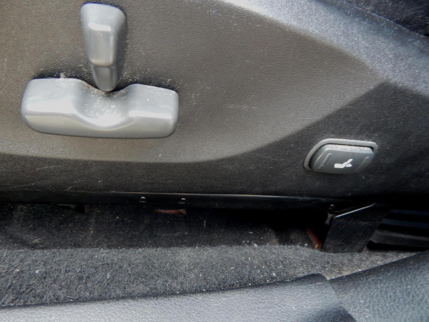 2010 Maroon /Charcoal Subaru Forester 2.5X Premium (JF2SH6CC6AH) with an 2.5L H4 SOHC 16V engine, 4-Speed Automatic transmission, located at 3120 W Tennessee St, Tallahassee, FL, 32304-1002, (850) 575-6702, 30.458841, -84.349648 - Used Car Supermarket is proud to present you with this loaded immaculate 2010 Subaru Forester 2.5X Premium with low miles and sunroof. Used Car Supermarket prides itself in offering you the finest pre-owned vehicle in Tallahassee. Used Car Supermarket has been locally family owned and operated for o - Photo#9